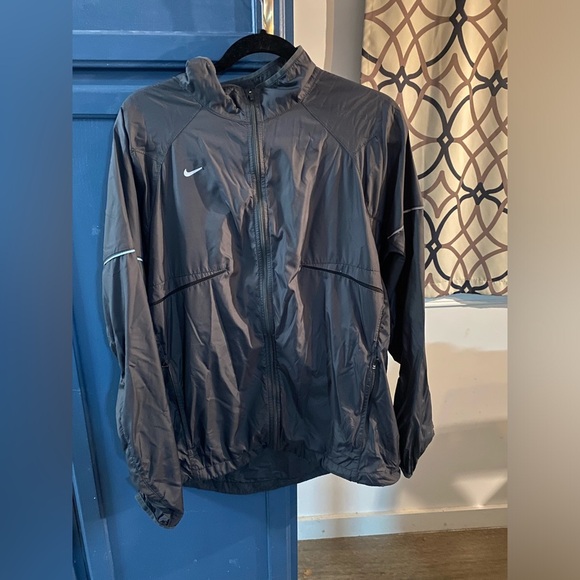 Nike Dri Fit Windbreaker Gray Jacket Size Large - Picture 1 of 6